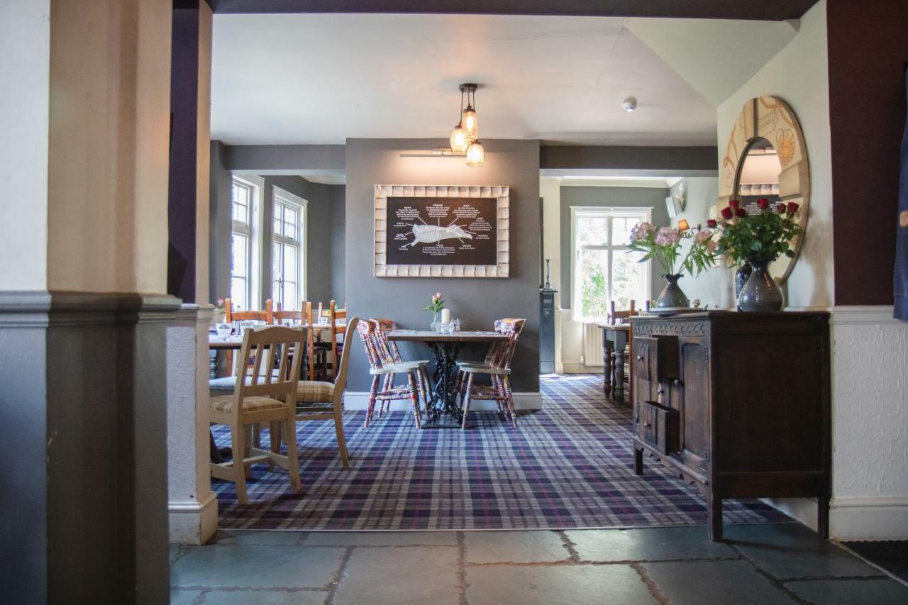 The Sun Inn At Hook Norton Экстерьер фото