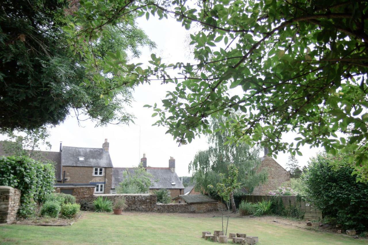 The Sun Inn At Hook Norton Экстерьер фото